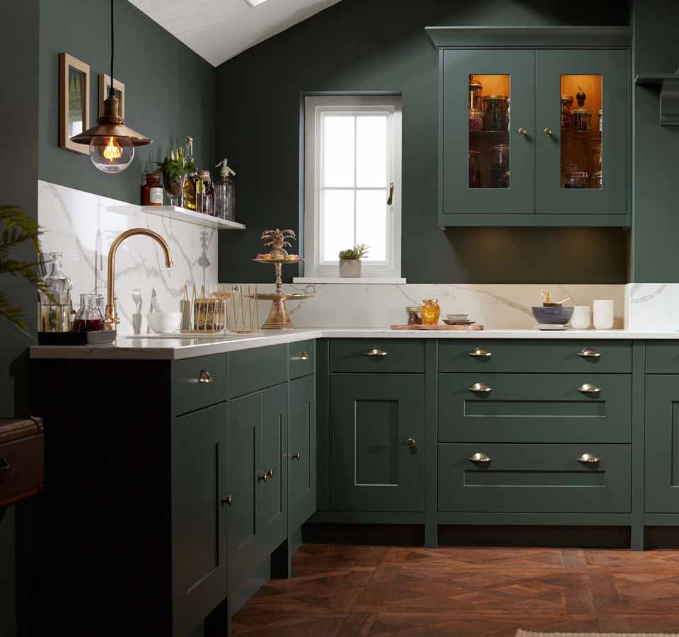 Fitted Traditional Kitchen